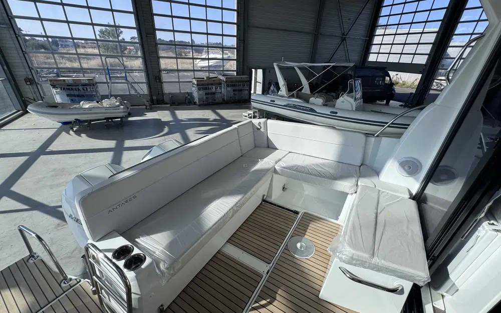 slider 1 Beneteau Antares 9 OB Antares 9 V2