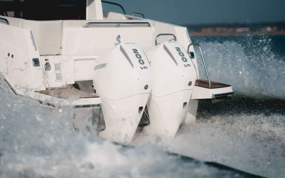 slider 5 Beneteau Antares Serie 9