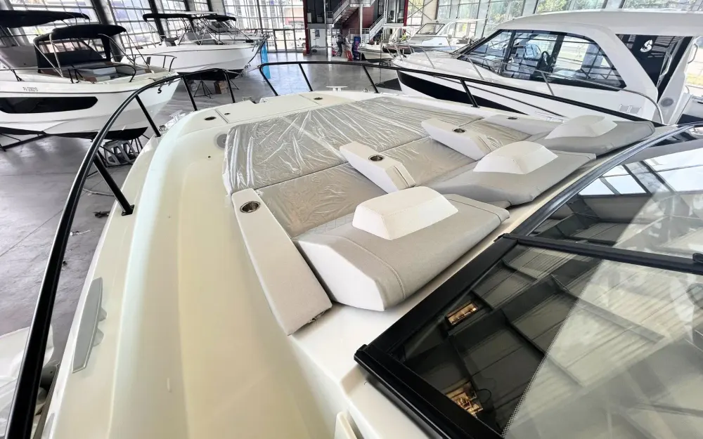 slider 18 Beneteau Flyer 10