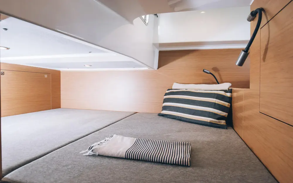 slider 8 Beneteau Flyer 10
