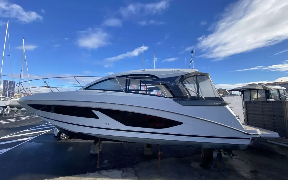 slider 0 Beneteau Gran Turismo 36