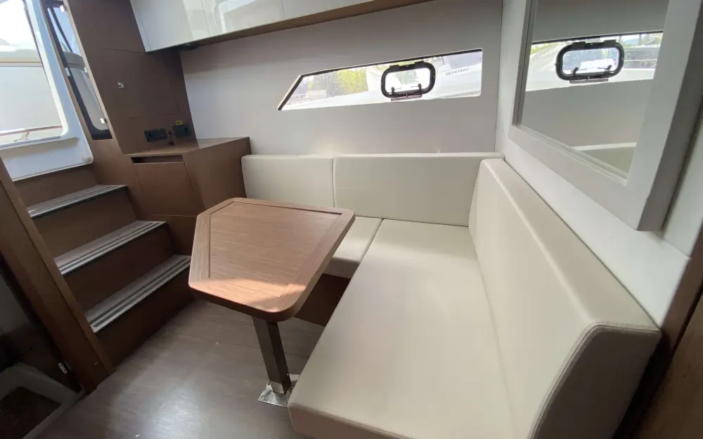 slider 11 Beneteau Gran Turismo 36