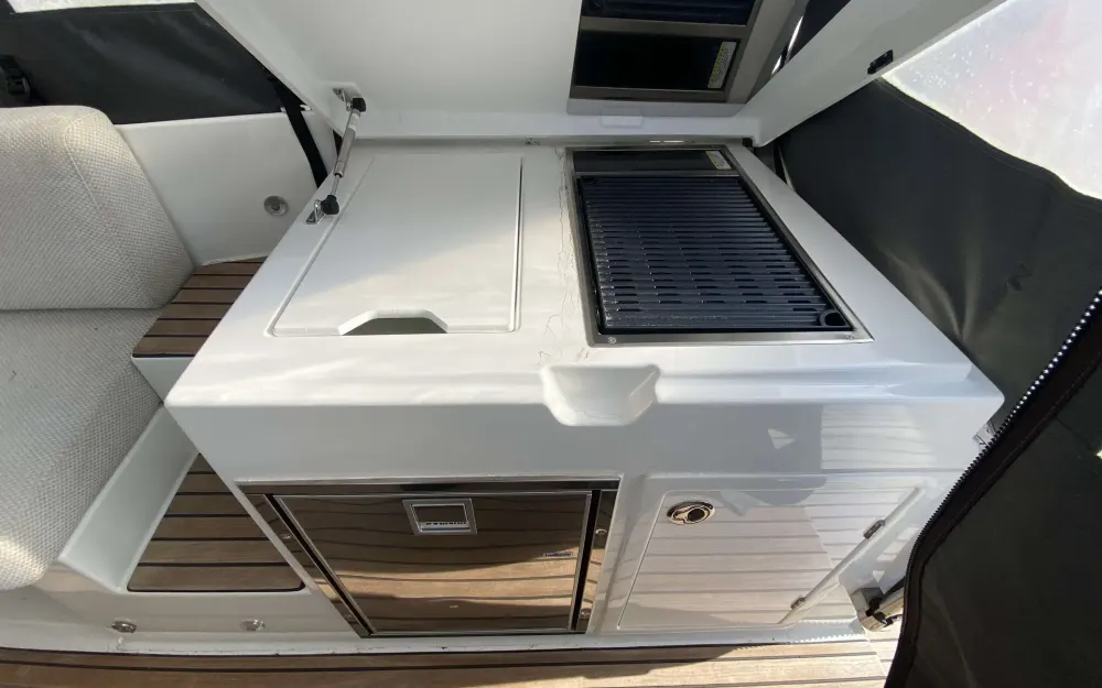 slider 6 Beneteau Gran Turismo 36