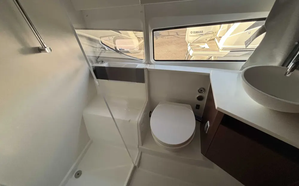 slider 16 Beneteau Antares 11