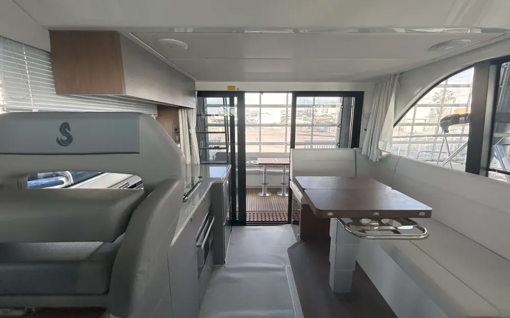 slider 16 Beneteau Antares 12