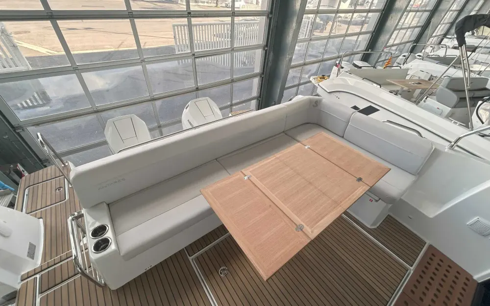 slider 6 Beneteau Antares 12