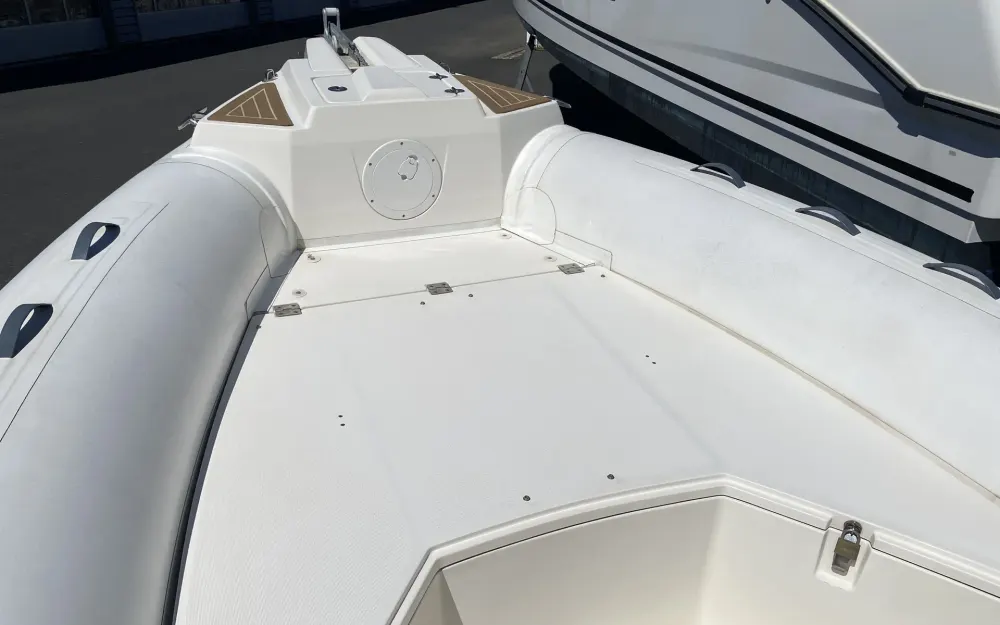 slider 13 Capelli Tempest 775