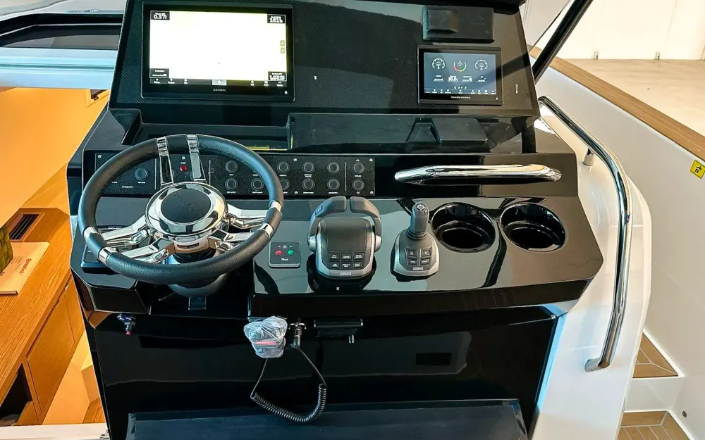 slider 2 Pardo Yachts Pardo 38