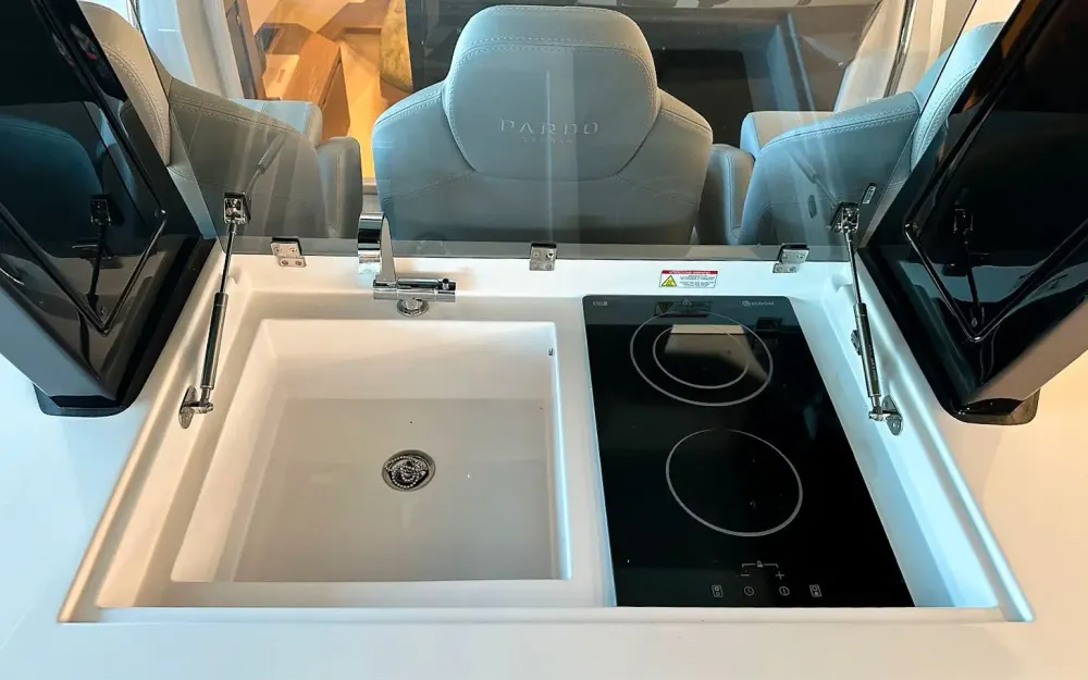 slider 8 Pardo Yachts Pardo 38
