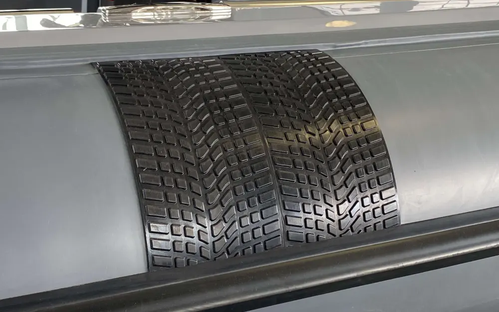 slider 17 Pirelli  42