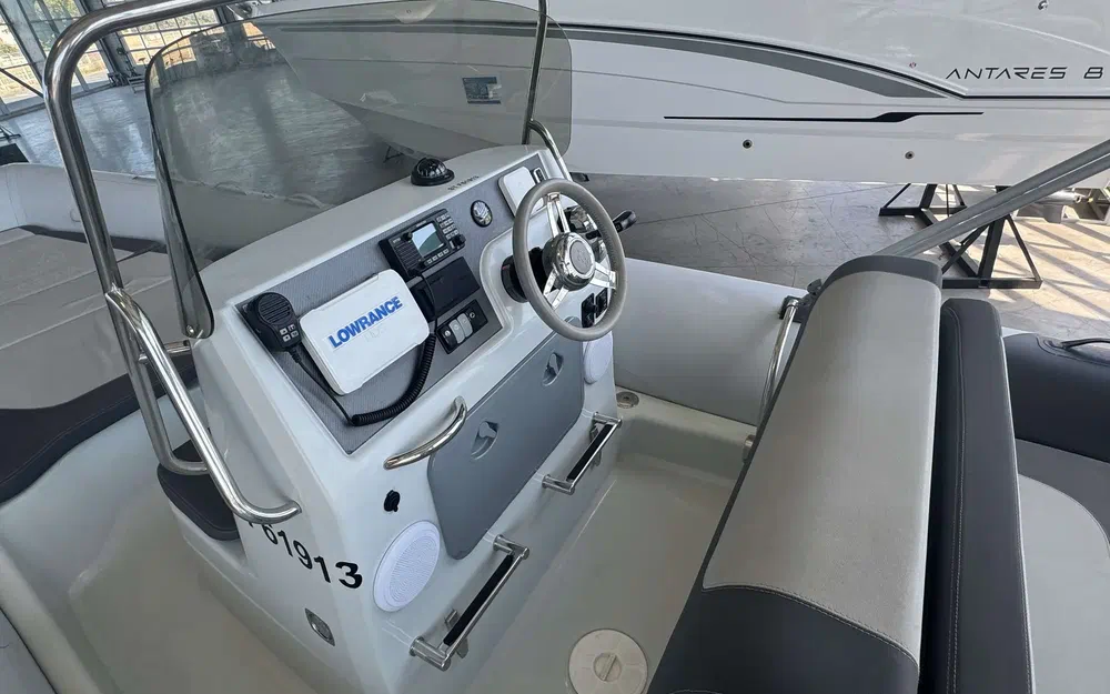 slider 6 Zodiac Medline 740