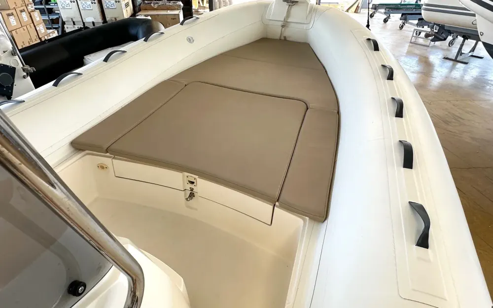 slider 3 Capelli Tempest 650