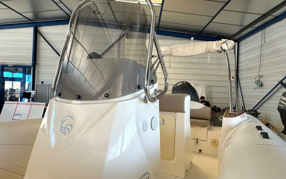 slider 7 Capelli Tempest 650