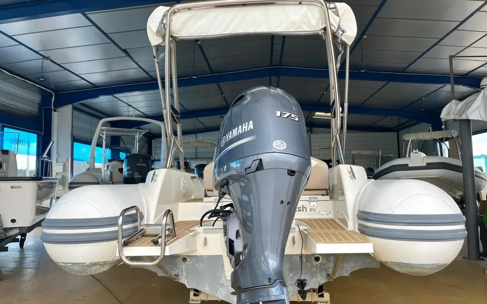 slider 9 Capelli Tempest 650