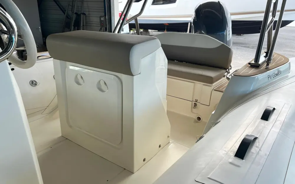 slider 1 Capelli Tempest 650