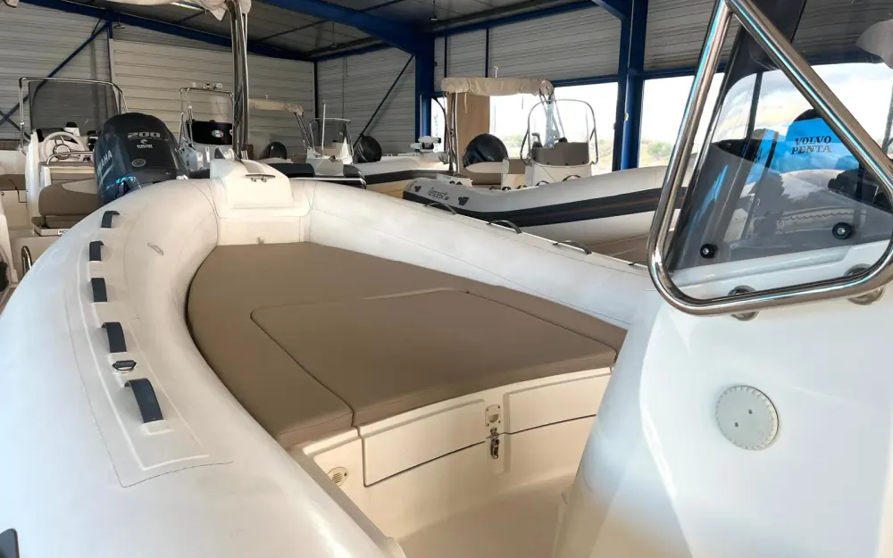 slider 8 Capelli Tempest 650