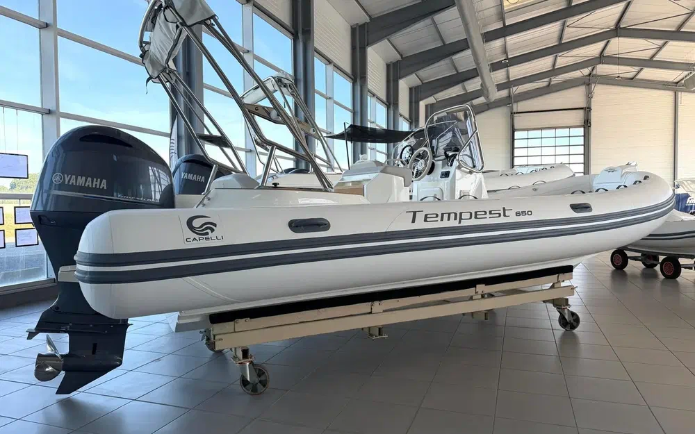 slider 8 Capelli Tempest 650