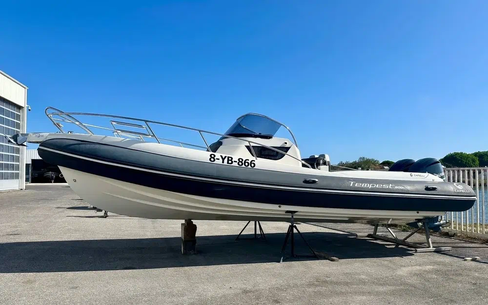 slider 0 Capelli Tempest 900