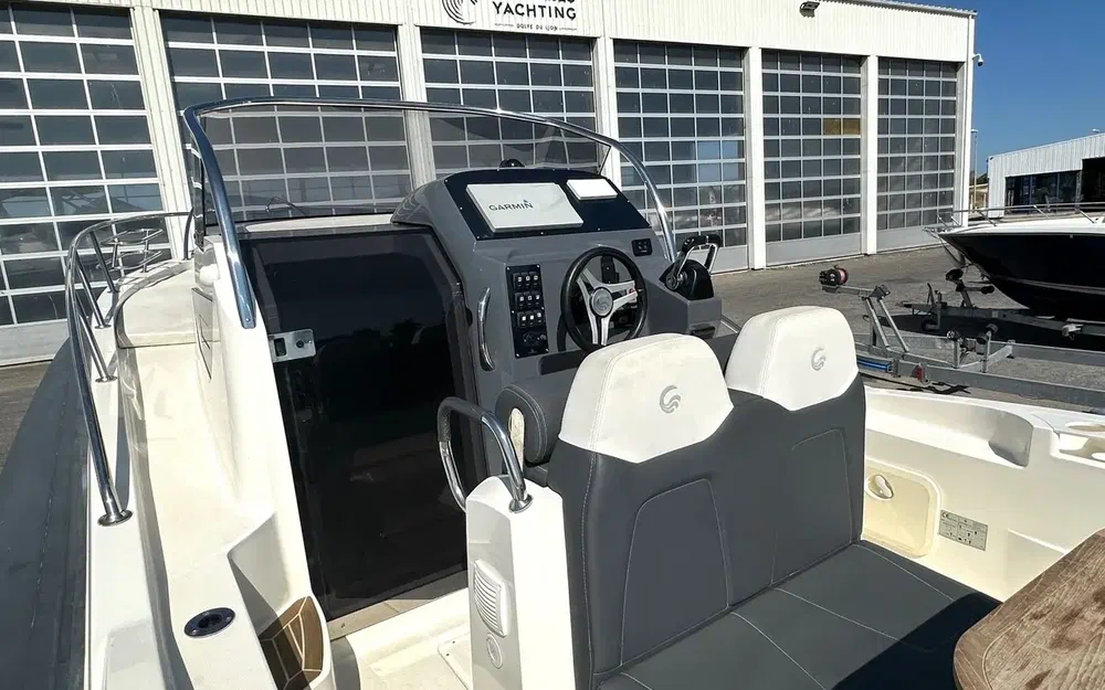 slider 13 Capelli Tempest 900