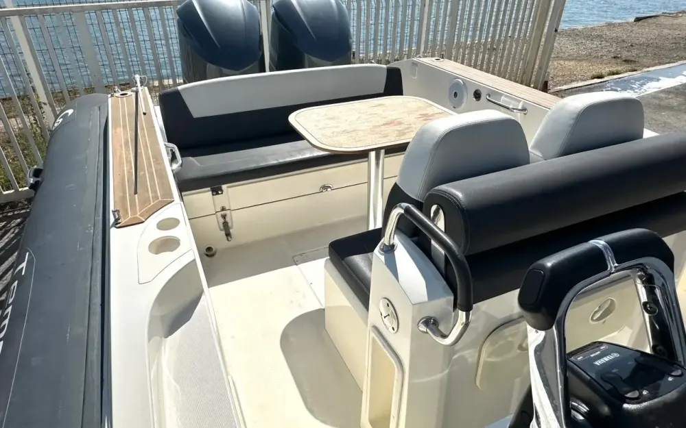 slider 5 Capelli Tempest 900 WA