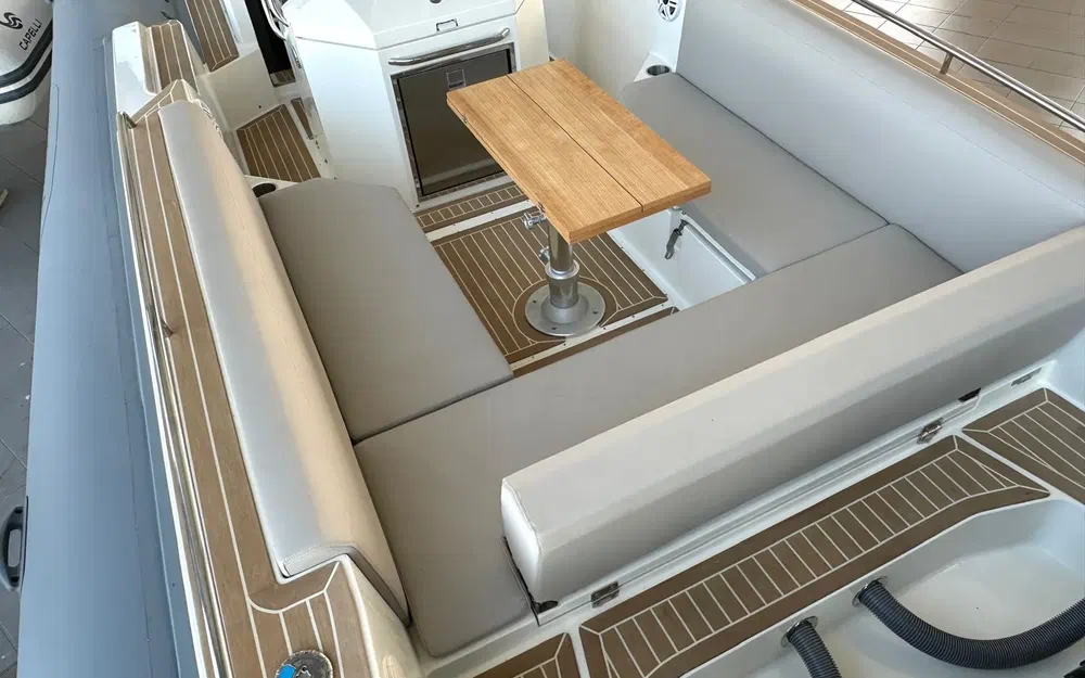 slider 2 Capelli Tempest 1000