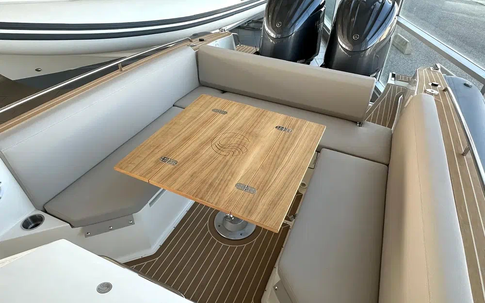 slider 4 Capelli Tempest 1000