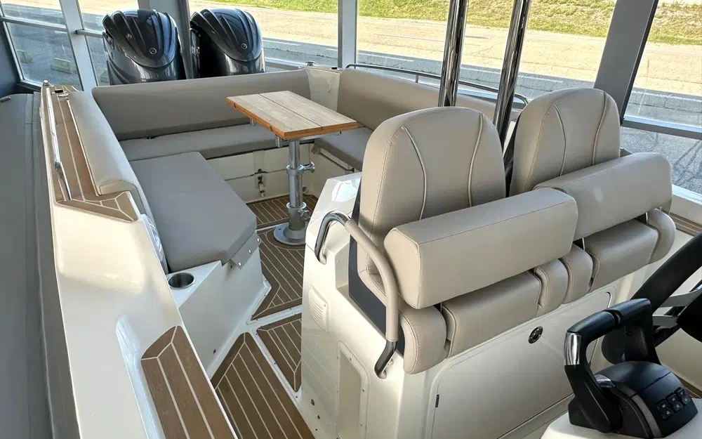 slider 5 Capelli Tempest 1000