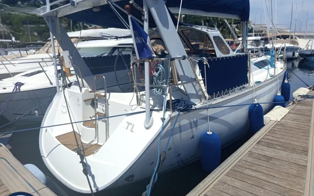 slider 0 Jeanneau Albatros