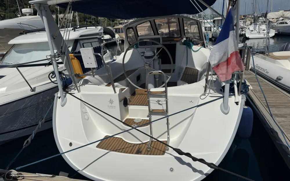 slider 1 Jeanneau Albatros