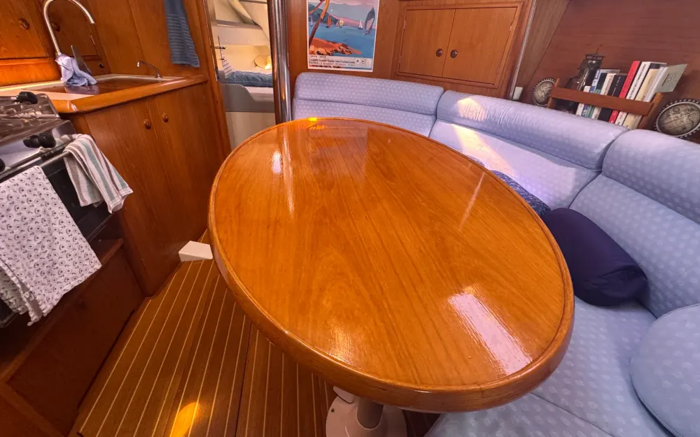slider 8 Jeanneau Albatros