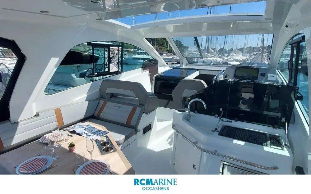 slider 1 Beneteau Gran Turismo 32
