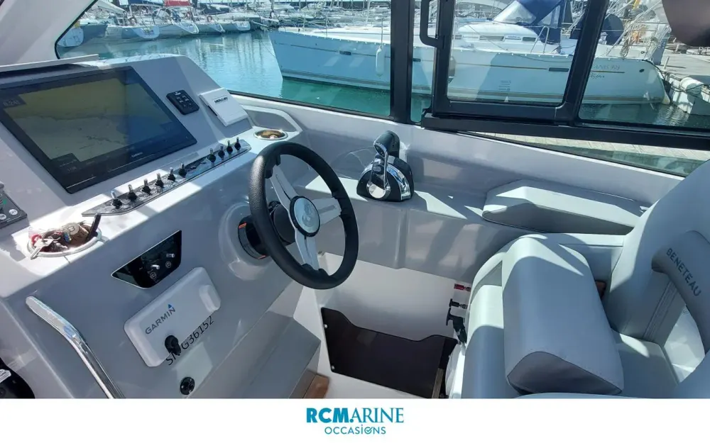 slider 2 Beneteau Gran Turismo 32