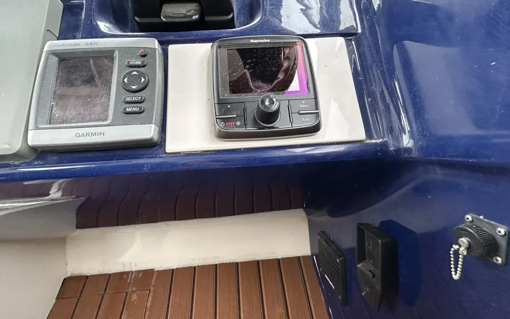 slider 9 Sunseeker Martinique 39
