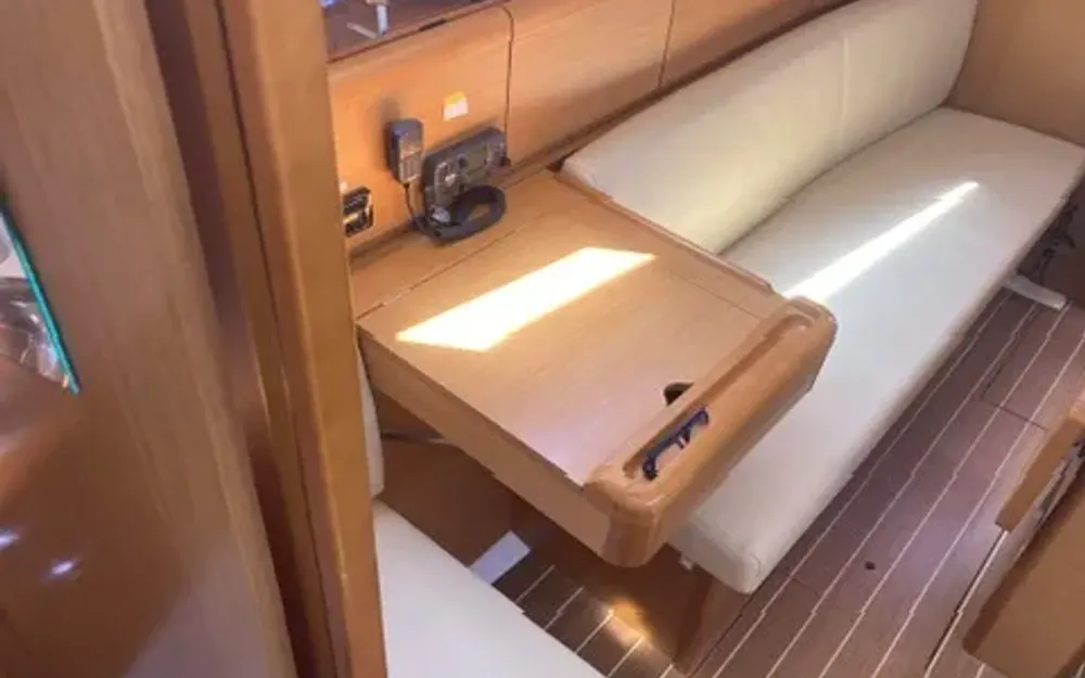 slider 32 Jeanneau Sun Odyssey 33 i