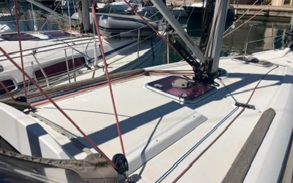 slider 25 Jeanneau Sun Odyssey 33 i