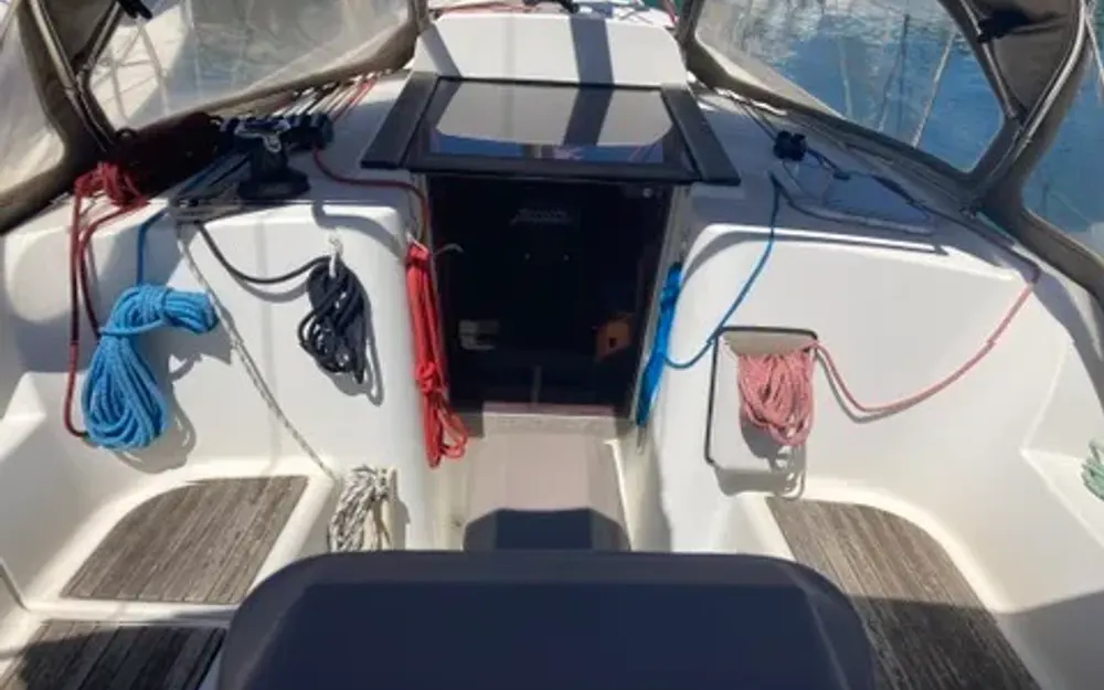 slider 5 Jeanneau Sun Odyssey 33 i