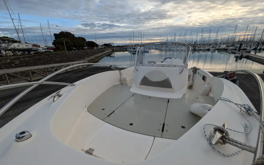 slider 9 Quicksilver  635 Commander