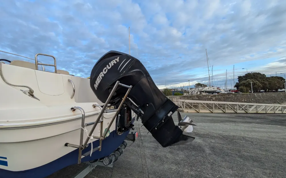 slider 5 Quicksilver  635 Commander