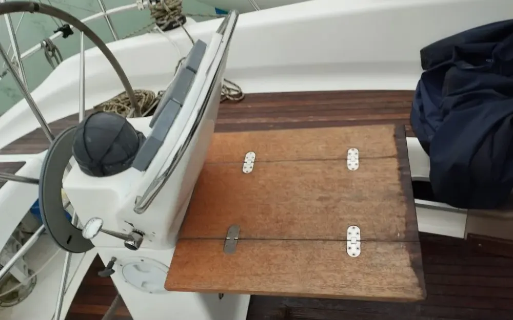 slider 2 Bavaria  32 Cruiser