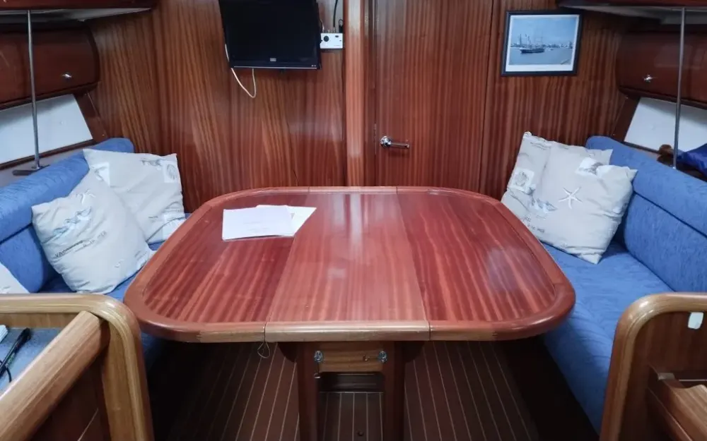 slider 4 Bavaria  32 Cruiser