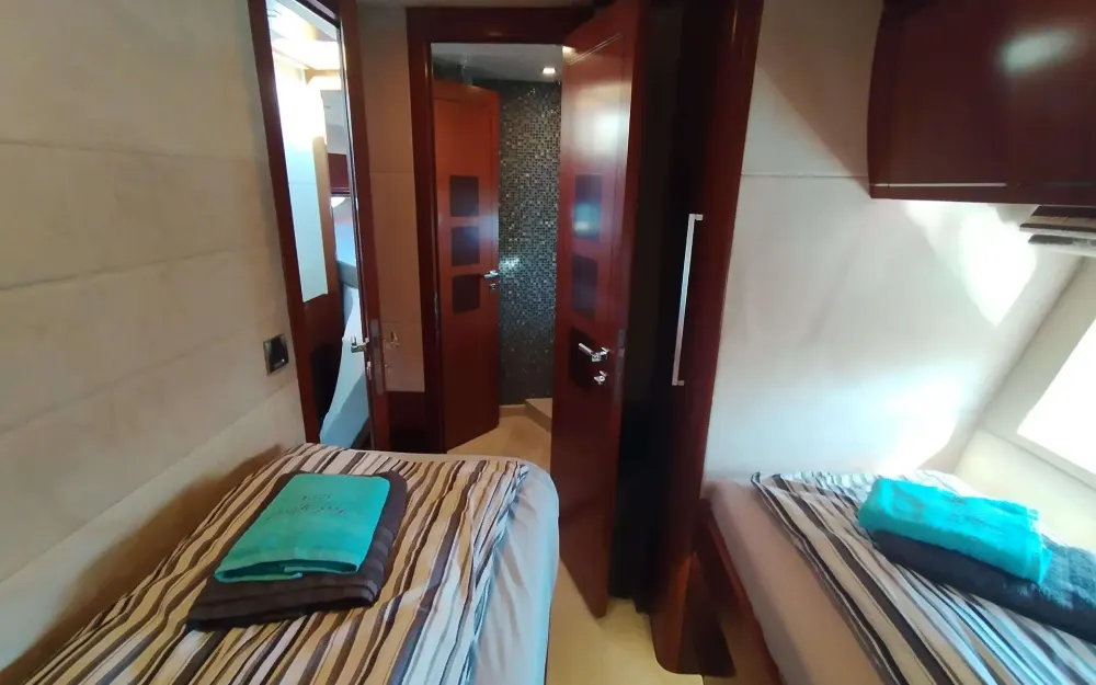 slider 26 Galeon  640 Fly