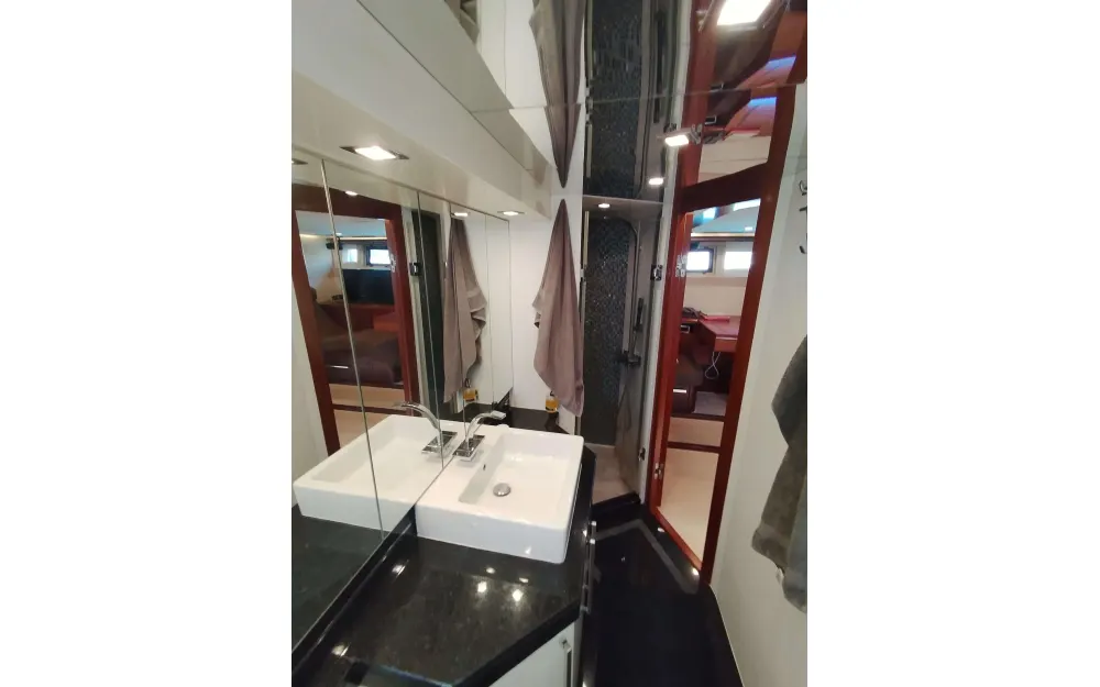 slider 28 Galeon  640 Fly