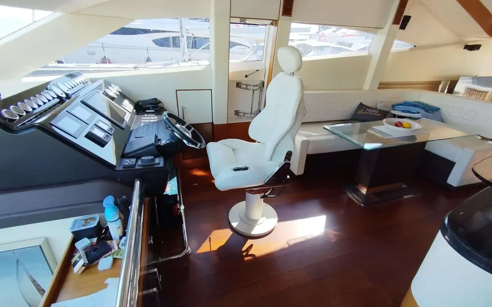 slider 4 Galeon  640 Fly
