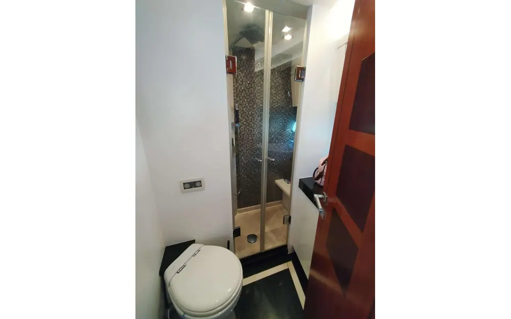 slider 8 Galeon  640 Fly
