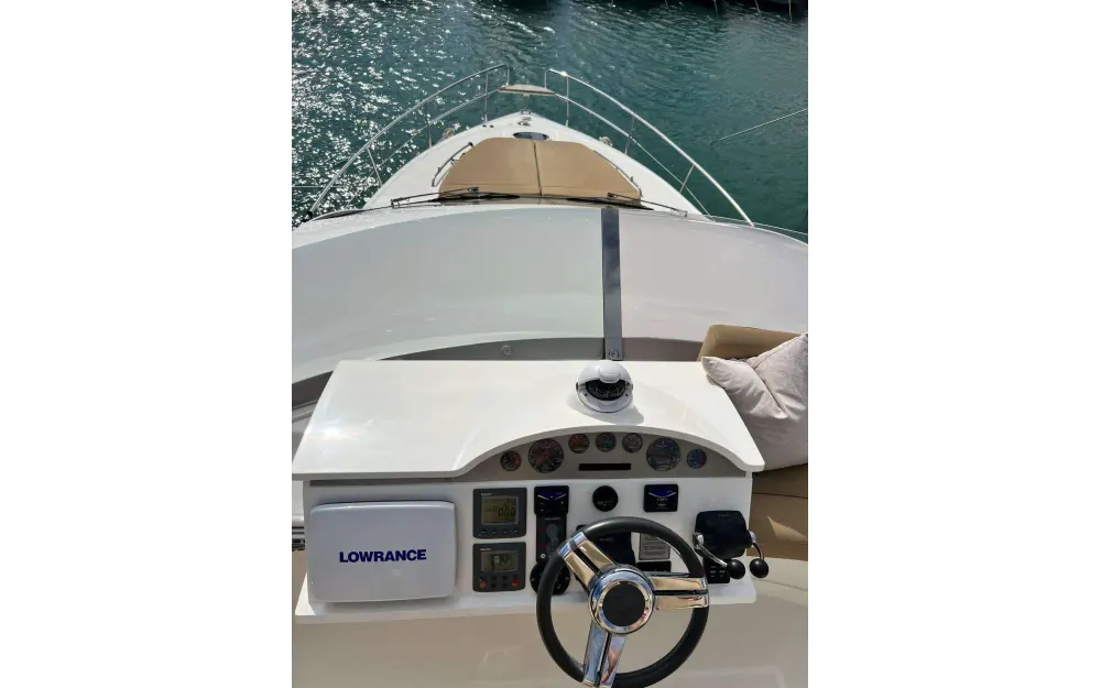slider 2 Fairline Phantom 48