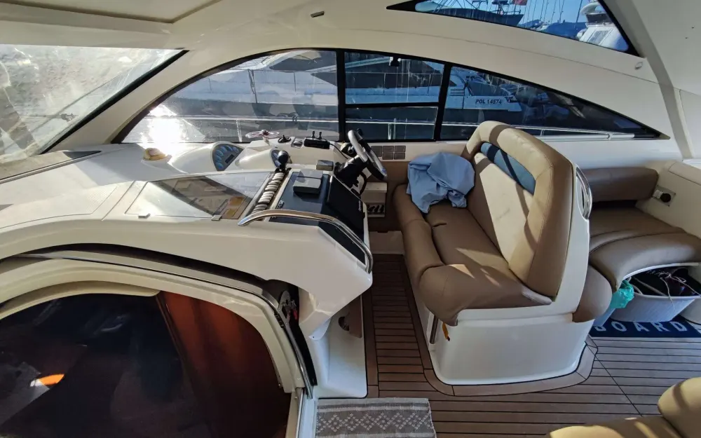 slider 2 Fairline Targa 52