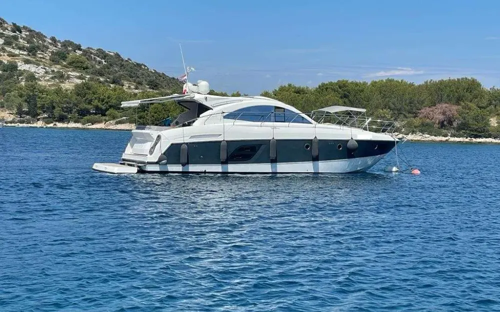 slider 0 Beneteau Gran Turismo 49