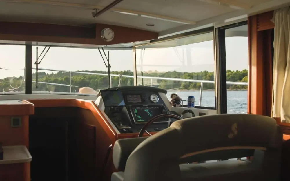 slider 2 Beneteau Swift Trawler 44