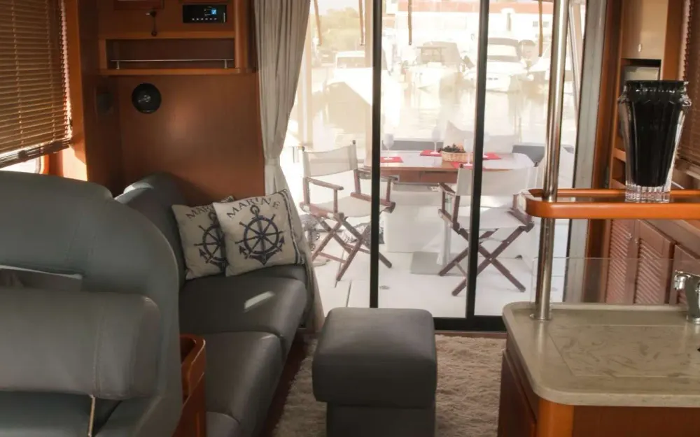 slider 6 Beneteau Swift Trawler 44