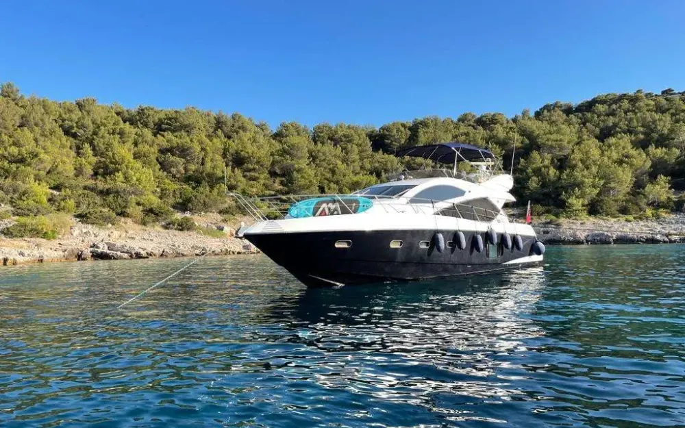 slider 11 Sunseeker Manhattan 60
